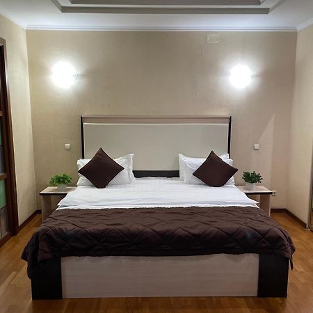 Apartment 5 Алма Ата Екстериор снимка