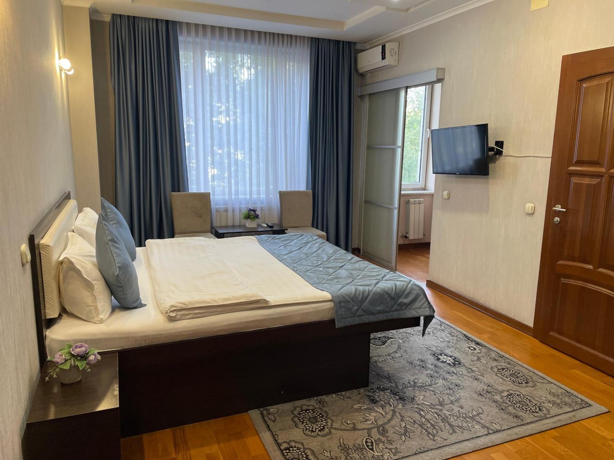 Apartment 5 Алма Ата Екстериор снимка